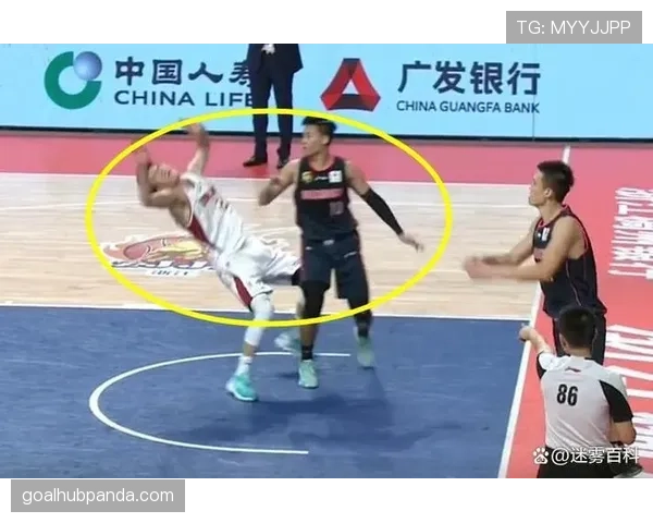 假摔判罚什么意思？篮球规则解析与判罚标准介绍